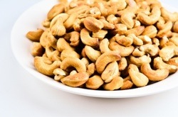 cashew nuts in bowl unshelled